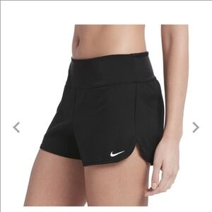 Nike women’s shorts size‎ L black running gym